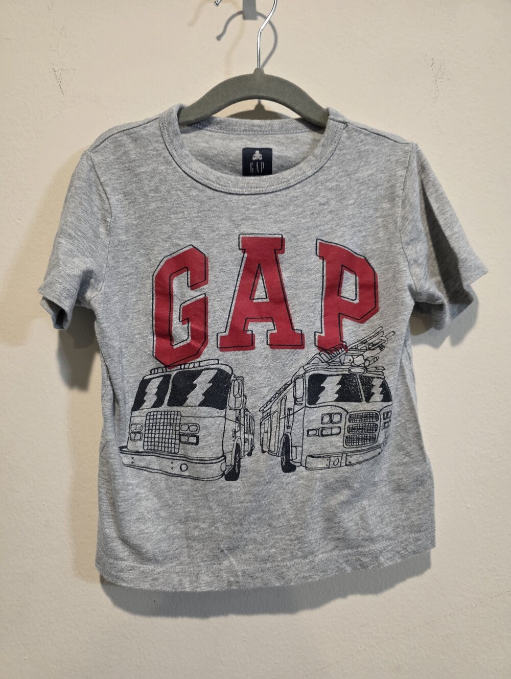 GAP Toddler Boys Playtime Favorites Fire Truck Graphic T-Shirt | Gray | Size 4T
